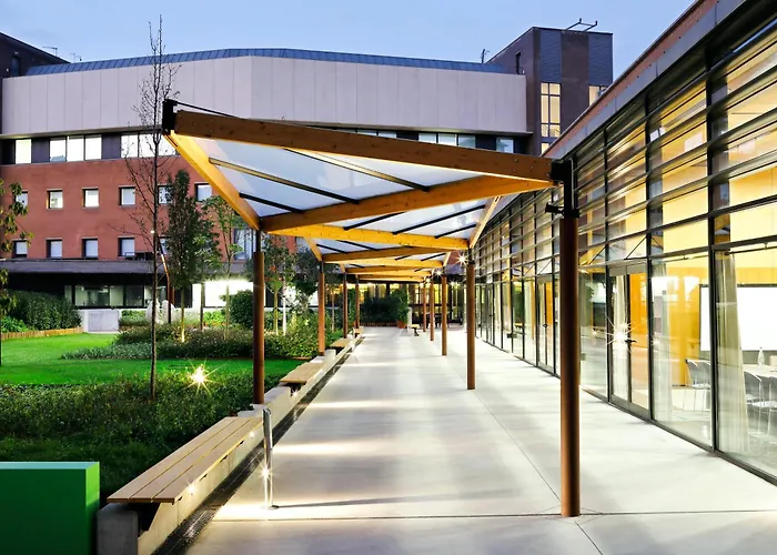 阿里玛拉酒店 酒店 4*